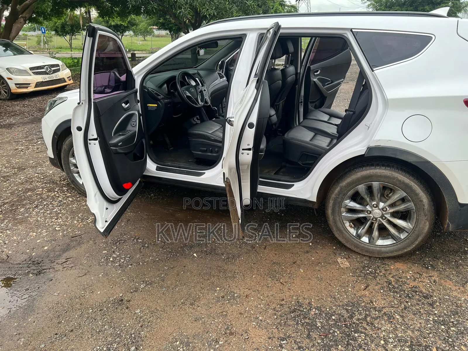 Hyundai Santa Fe Limited FWD 2016 White
