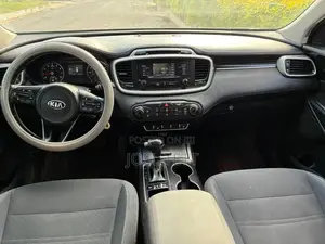 Kia Sorento 4dr SUV 2016 Black