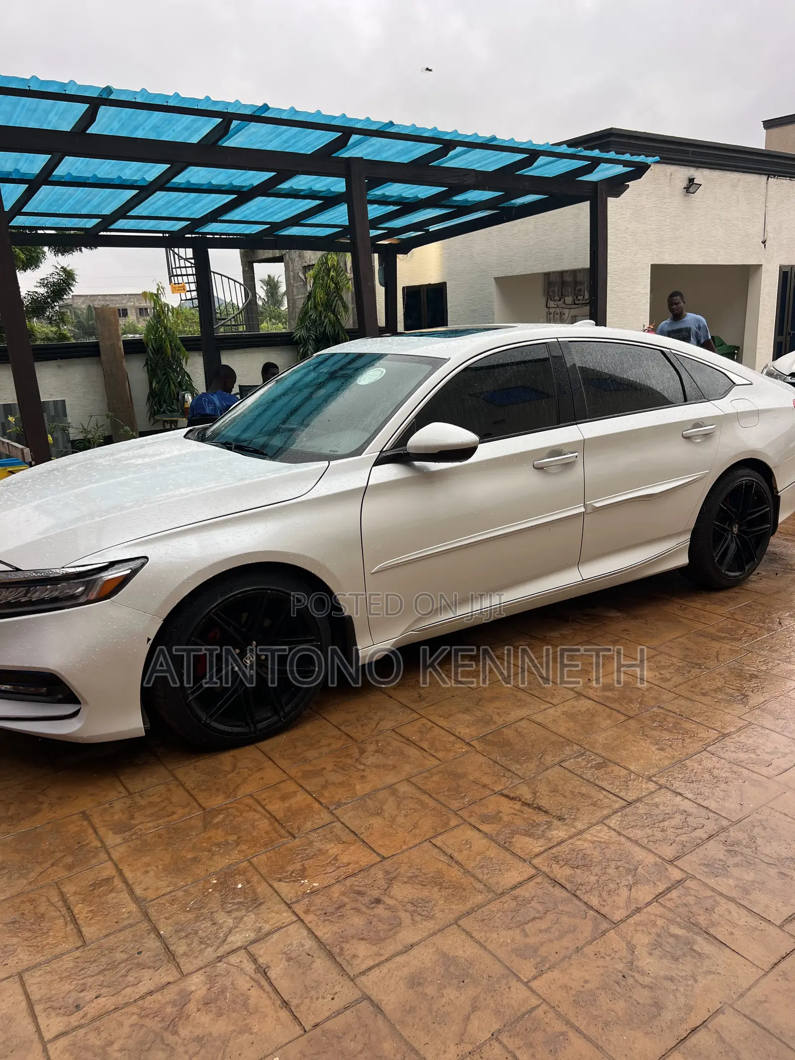Honda Accord Touring 2.0T 2018 White
