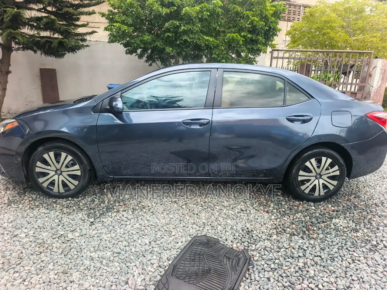 Toyota Corolla 2015 Gray