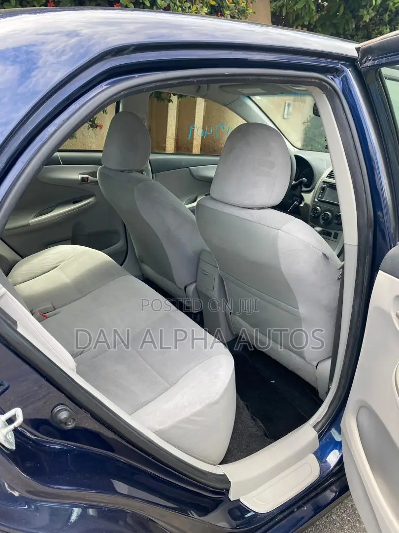 Toyota Corolla 2013 Blue