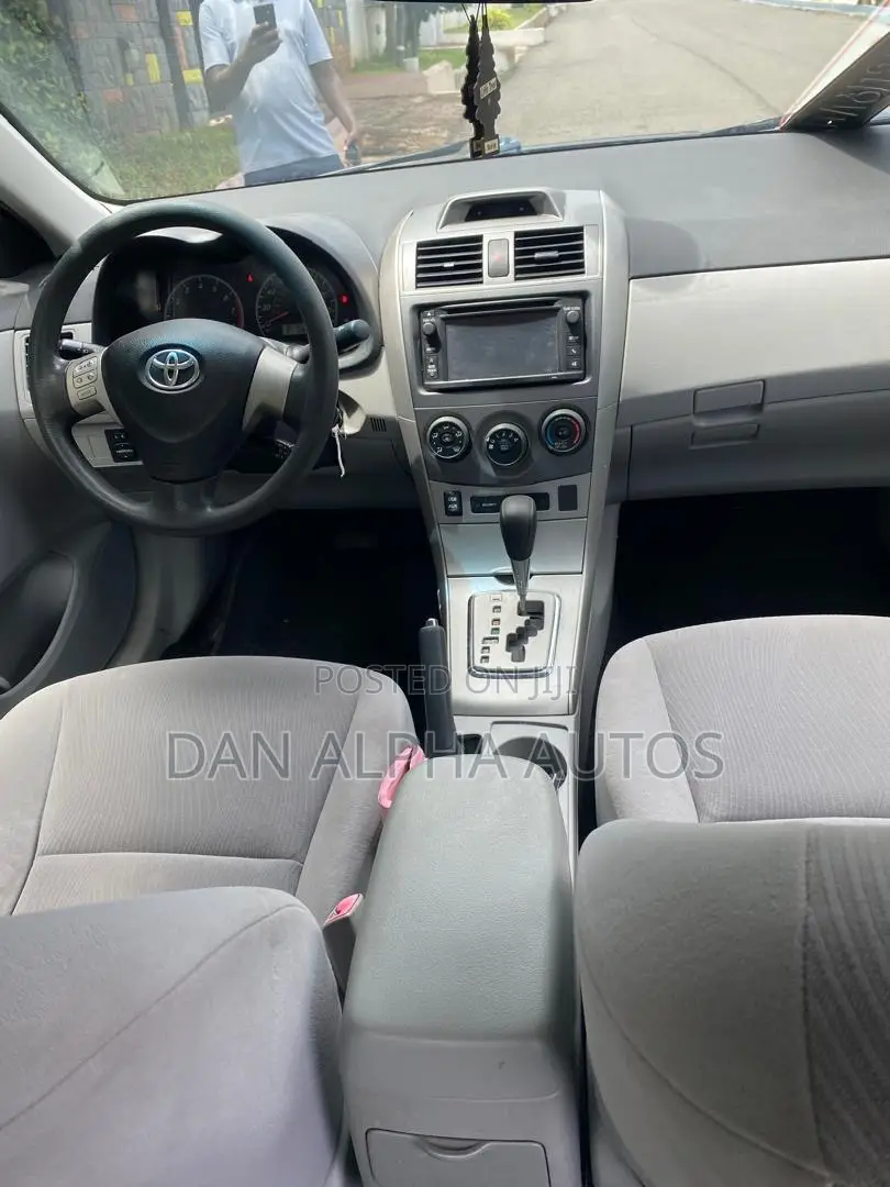 Toyota Corolla 2013 Blue