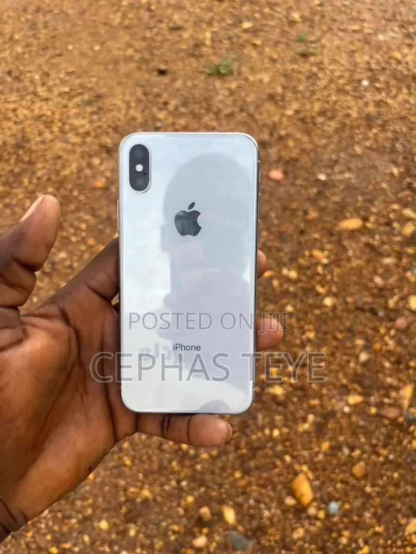 Apple iPhone X 64 GB White