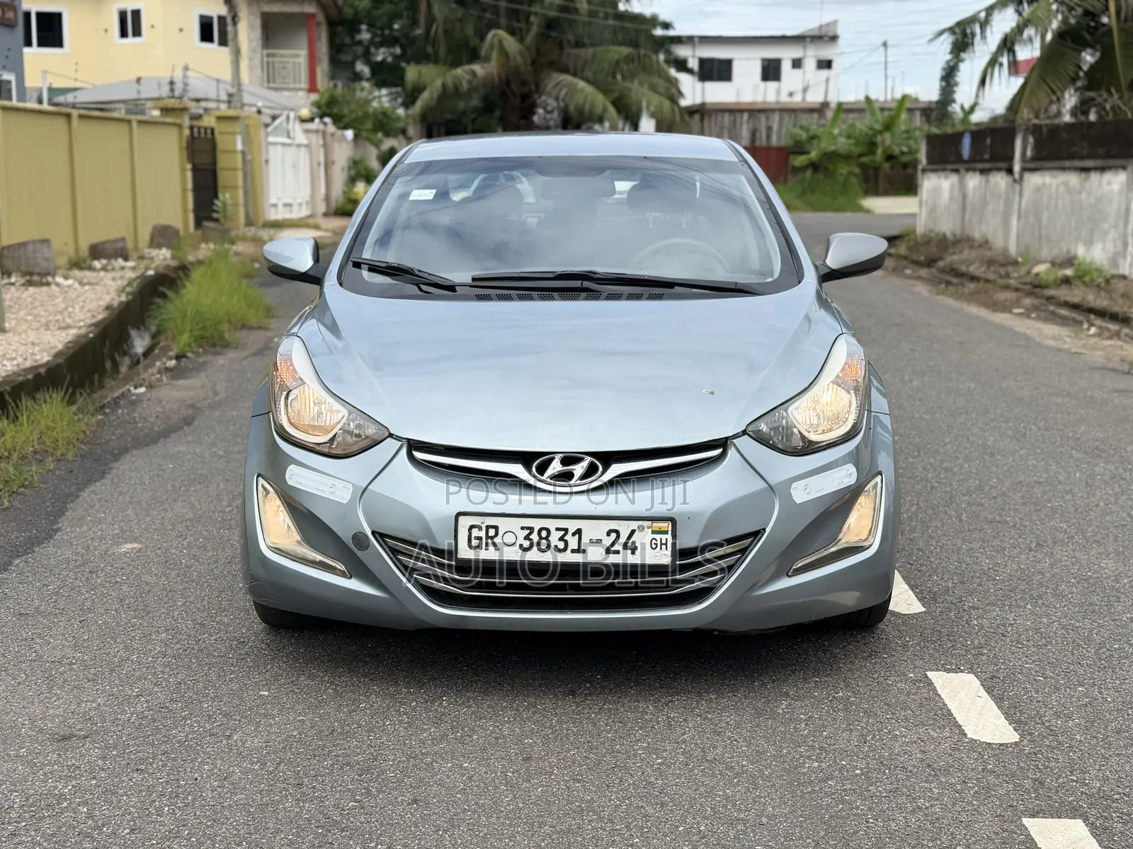 Hyundai Elantra SE Sedan FWD (1.8L 4cyl 6M) 2016