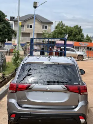 Mitsubishi Outlander SE AWC 2019 Gray