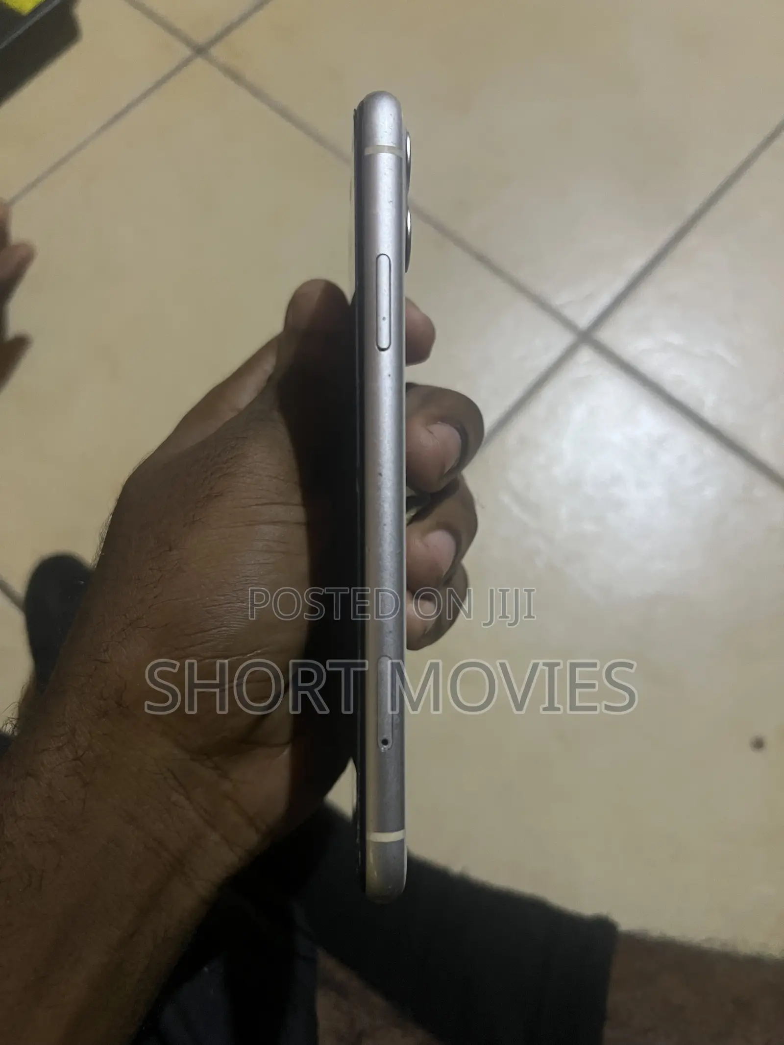 Apple iPhone 11 64 GB White