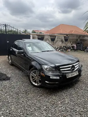 Mercedes-Benz C250 2014 Black