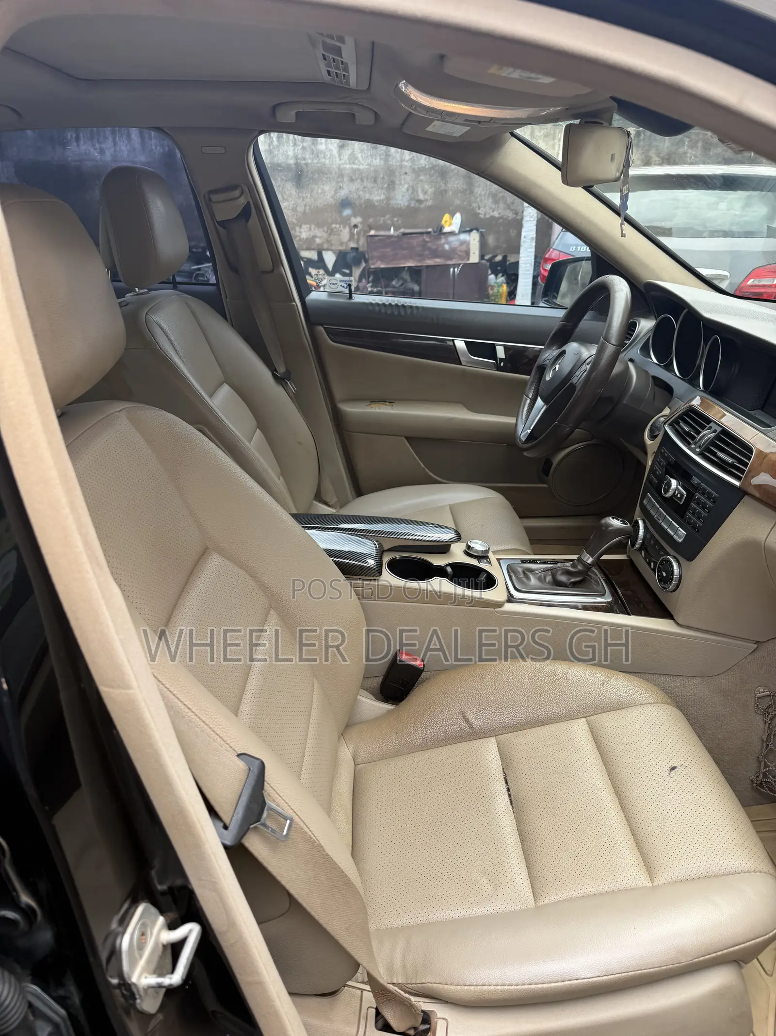 Mercedes-Benz C250 2014 Black