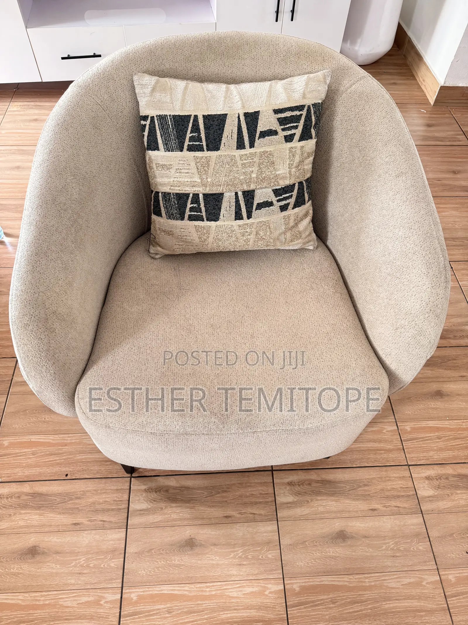 Modern Single Sofa