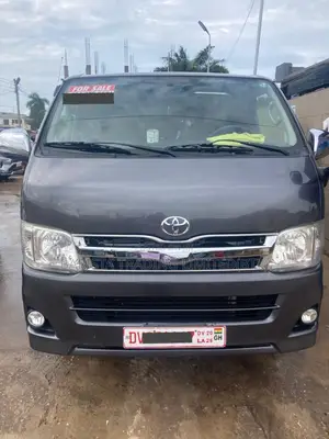 Toyota HiAce 2014 Gray