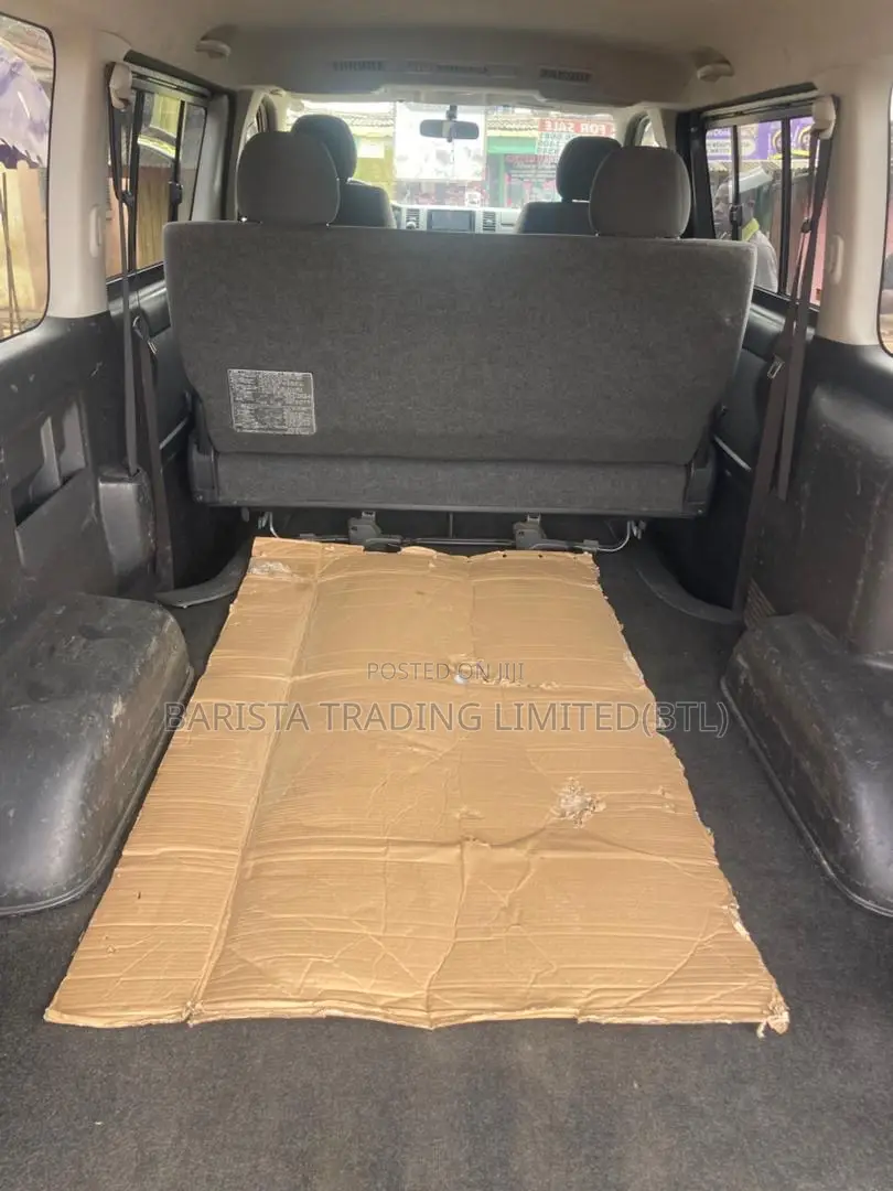 Toyota HiAce 2014 Gray