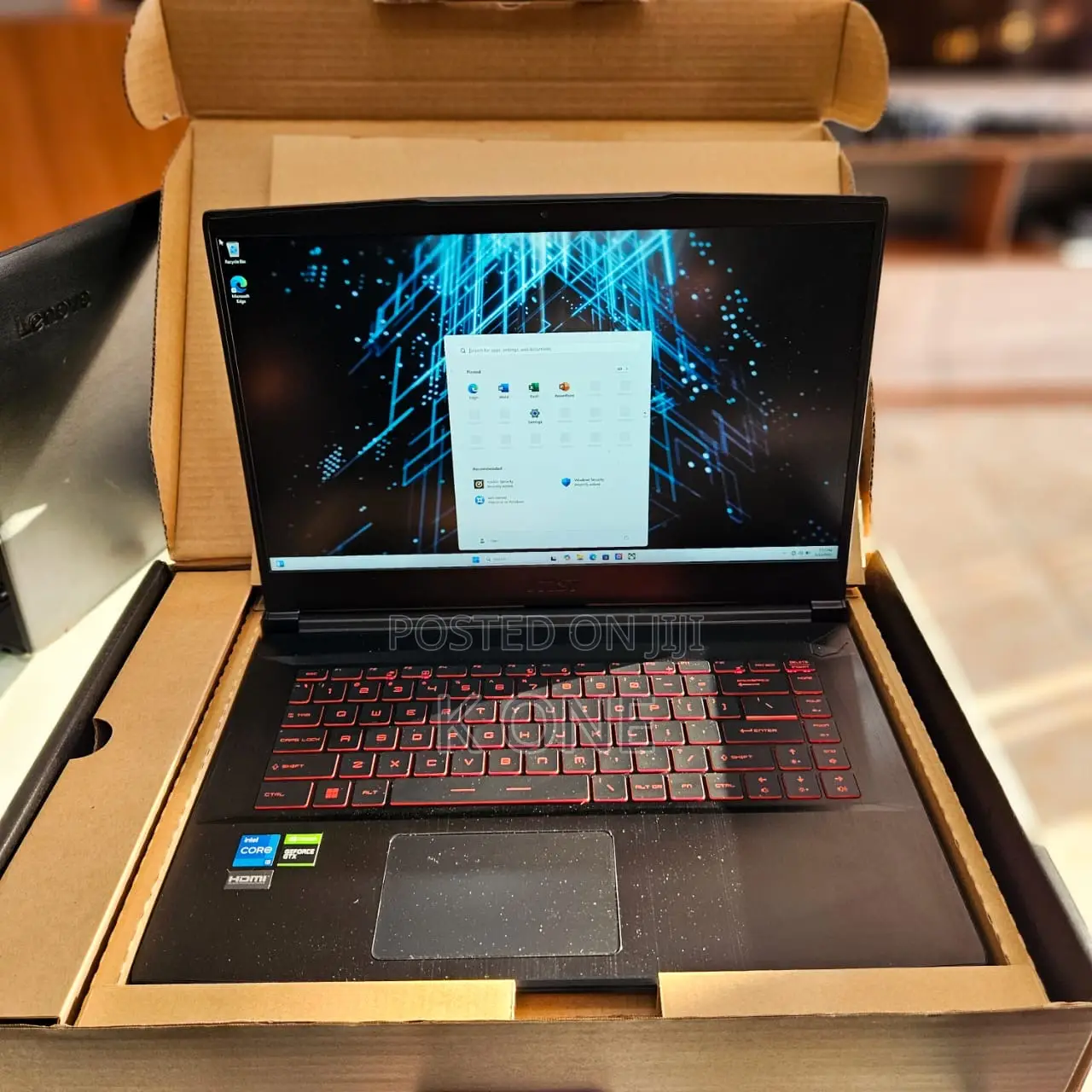 Laptop MSI GF65 Thin 10UE 8GB Intel Core i5 SSD 256GB