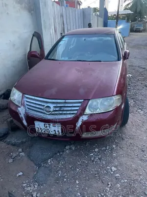 Nissan Sunny 2010 Burgundy