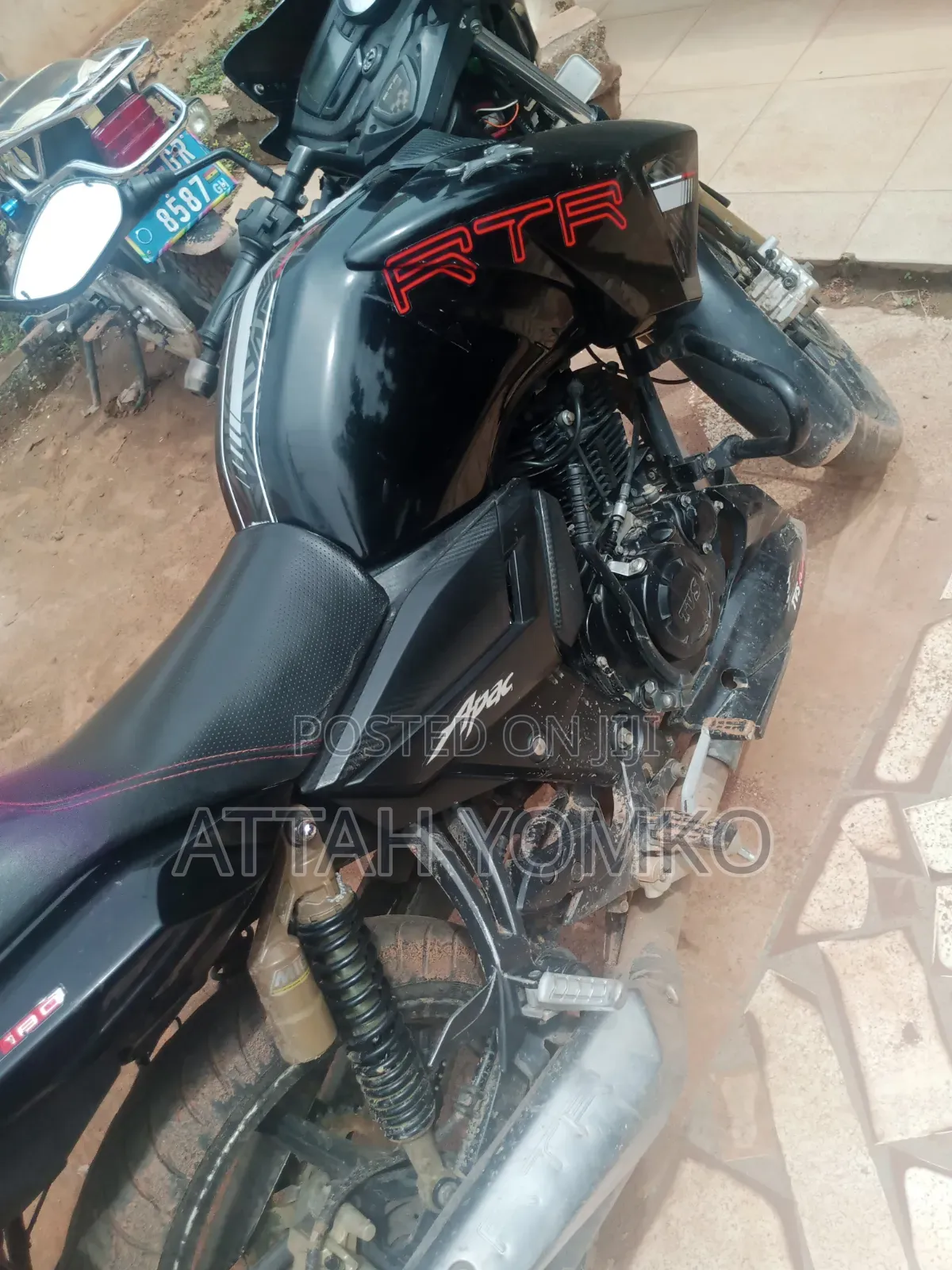 TVS Apache 180 RTR 2025 Black