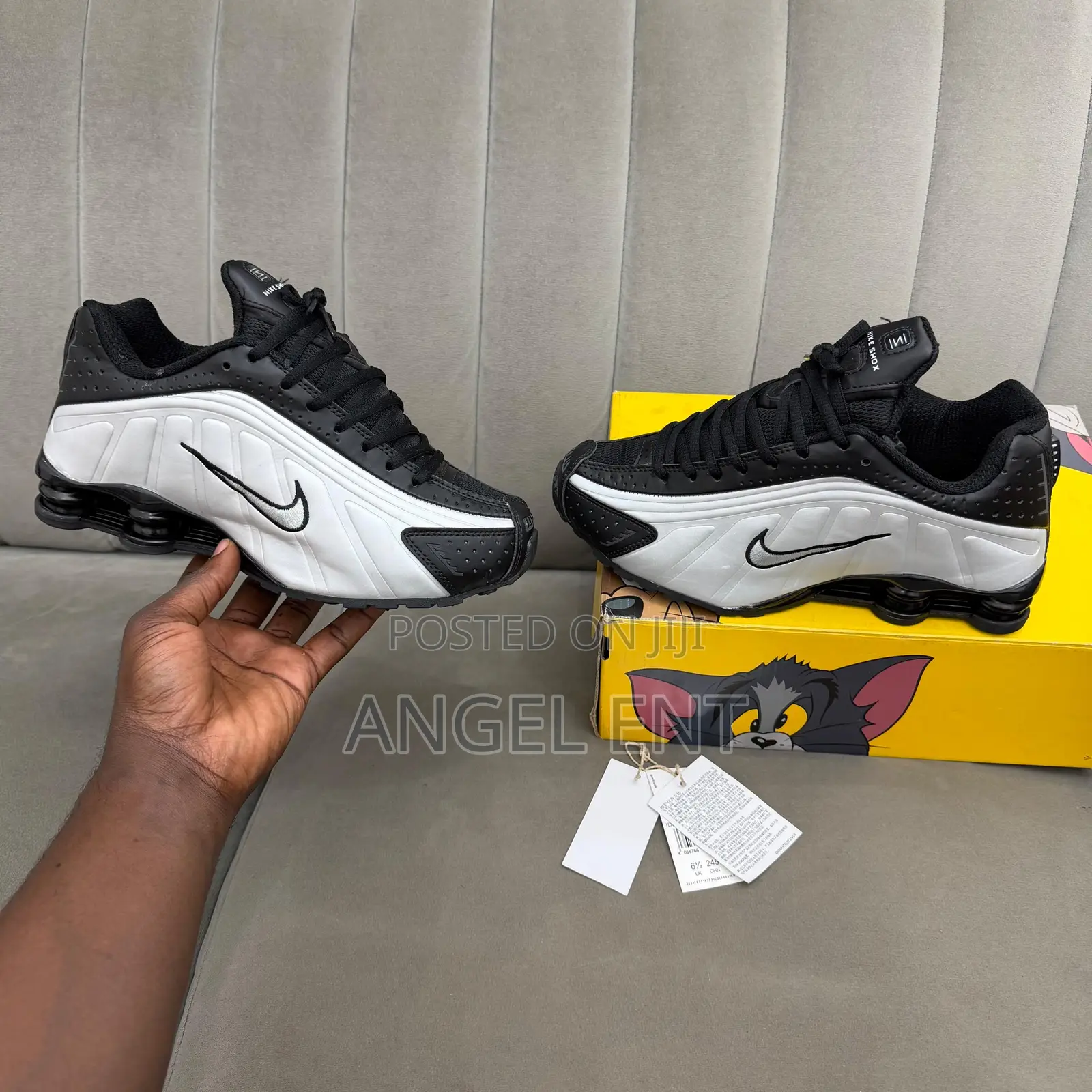 Nike Shox R4 Sneakers Available(Location: Adum Kumasi)