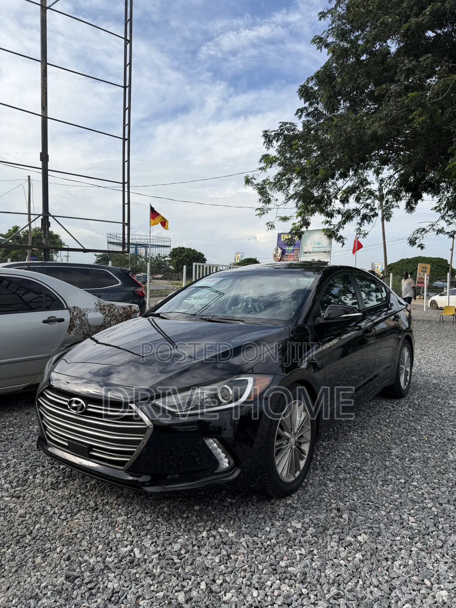 Hyundai Elantra Limited Sedan FWD (2.0L 4cyl 6A) 2017 Black