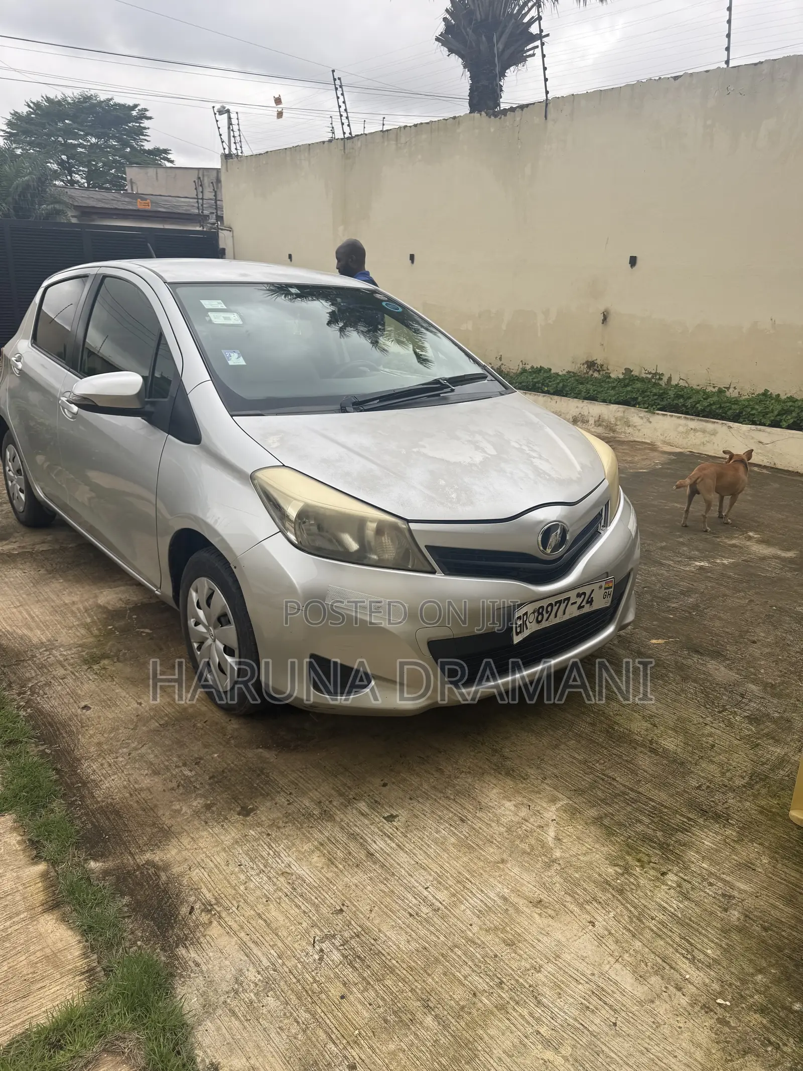 Toyota Vitz 1.3 FWD 5dr 2013 Silver