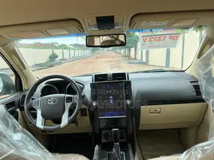 Toyota Land Cruiser Prado 2.7 2017 White