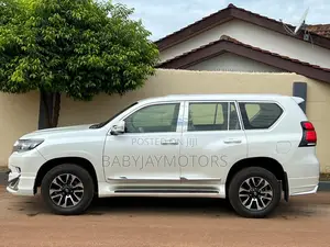Toyota Land Cruiser Prado 2.7 2017 White