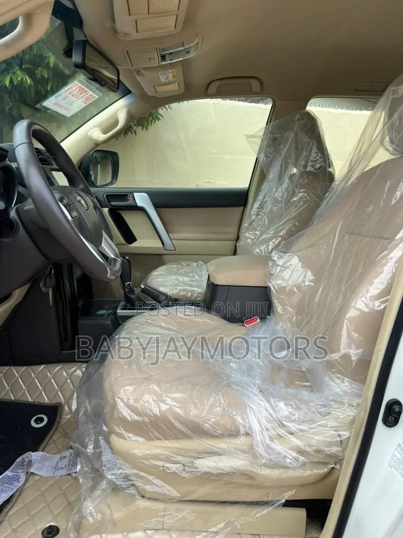 Toyota Land Cruiser Prado 2.7 2017 White