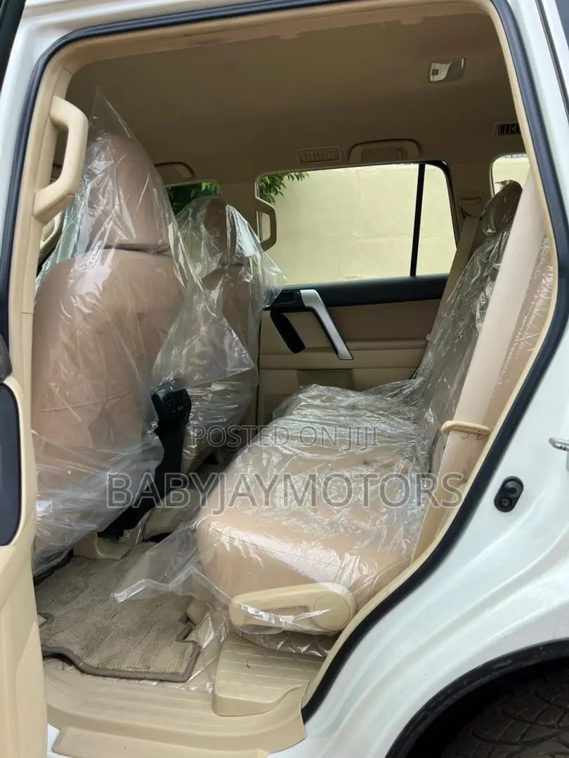 Toyota Land Cruiser Prado 2.7 2017 White