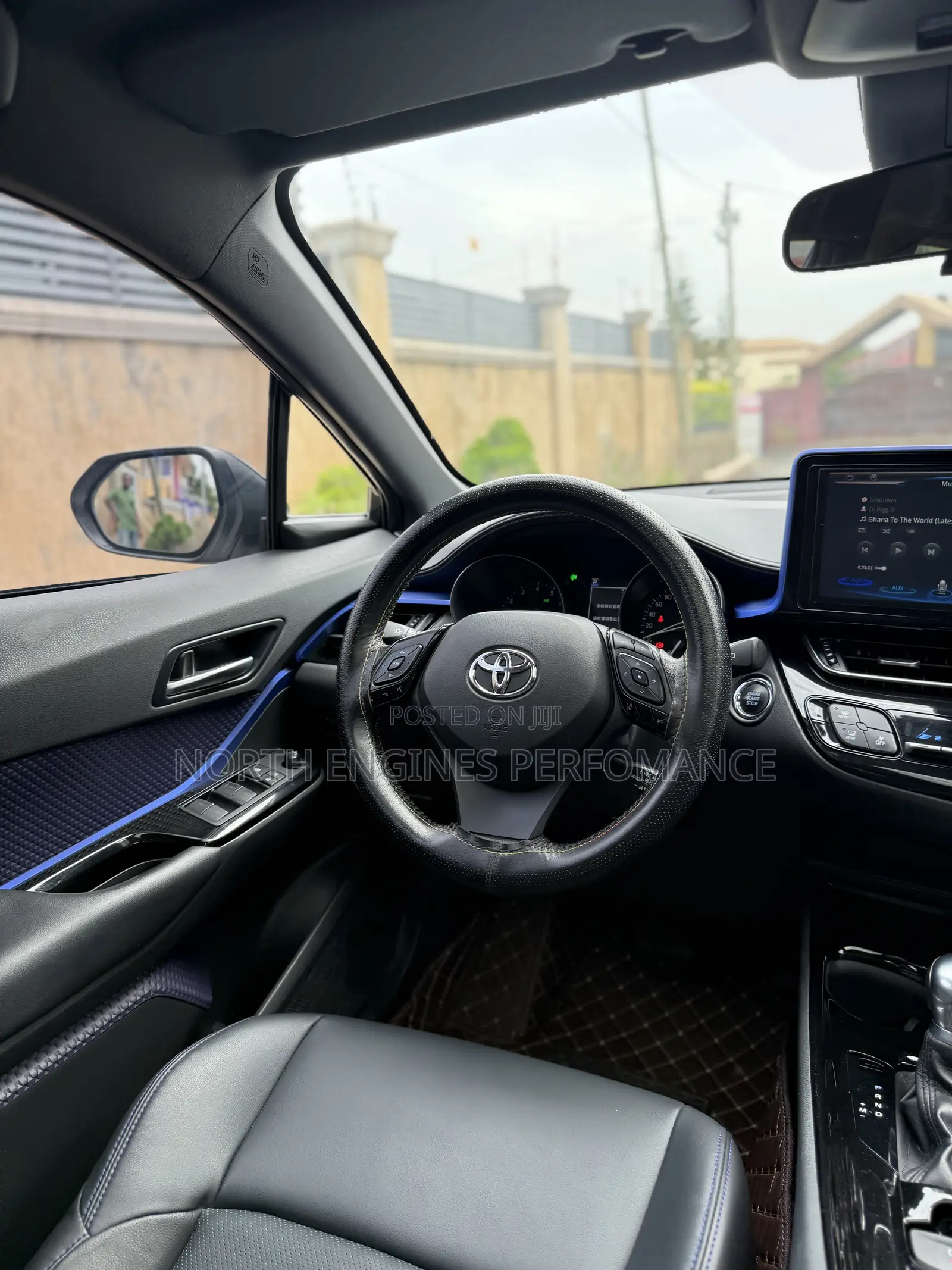 Toyota C-HR XLE 2021 White