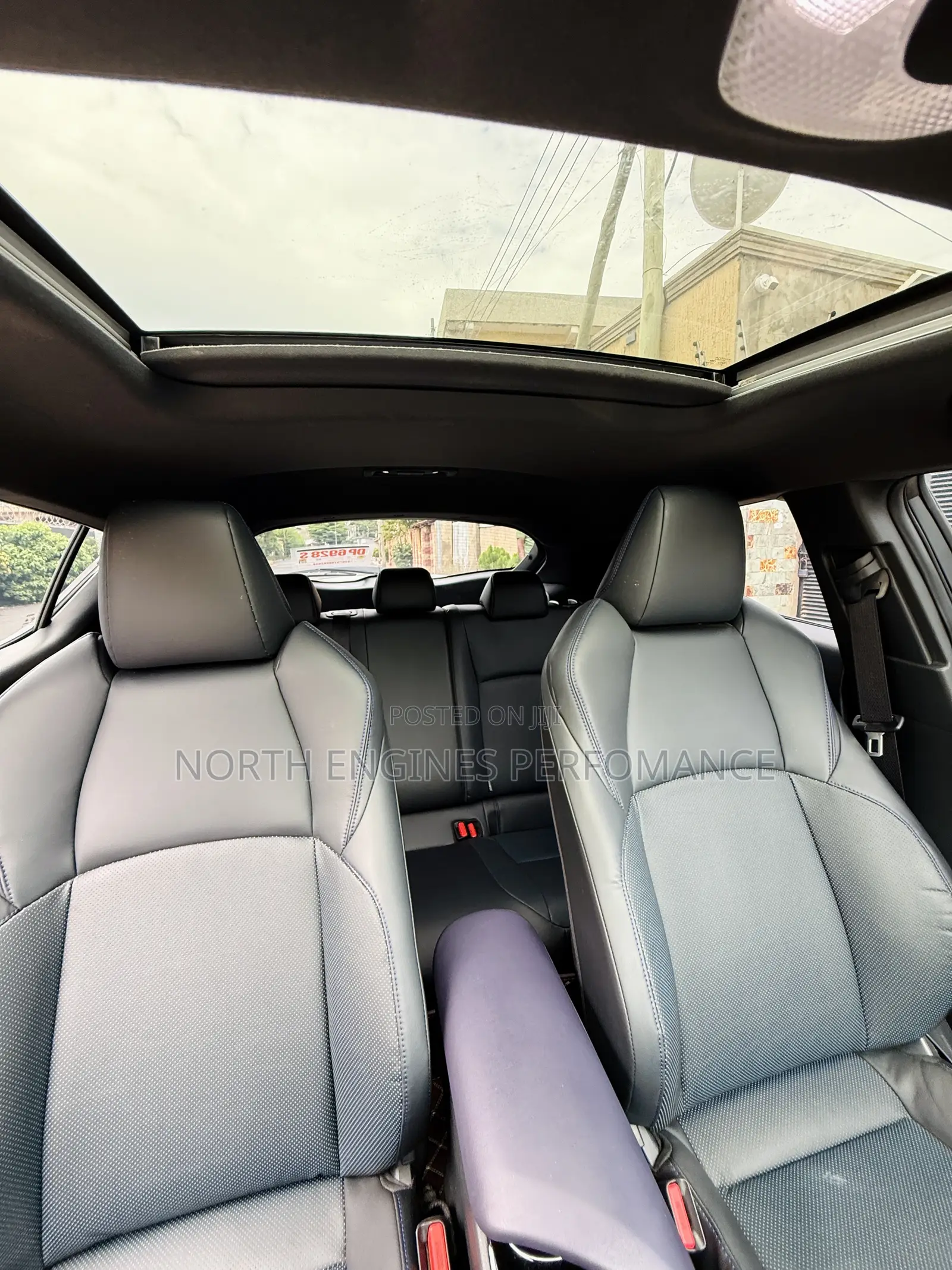 Toyota C-HR XLE 2021 White