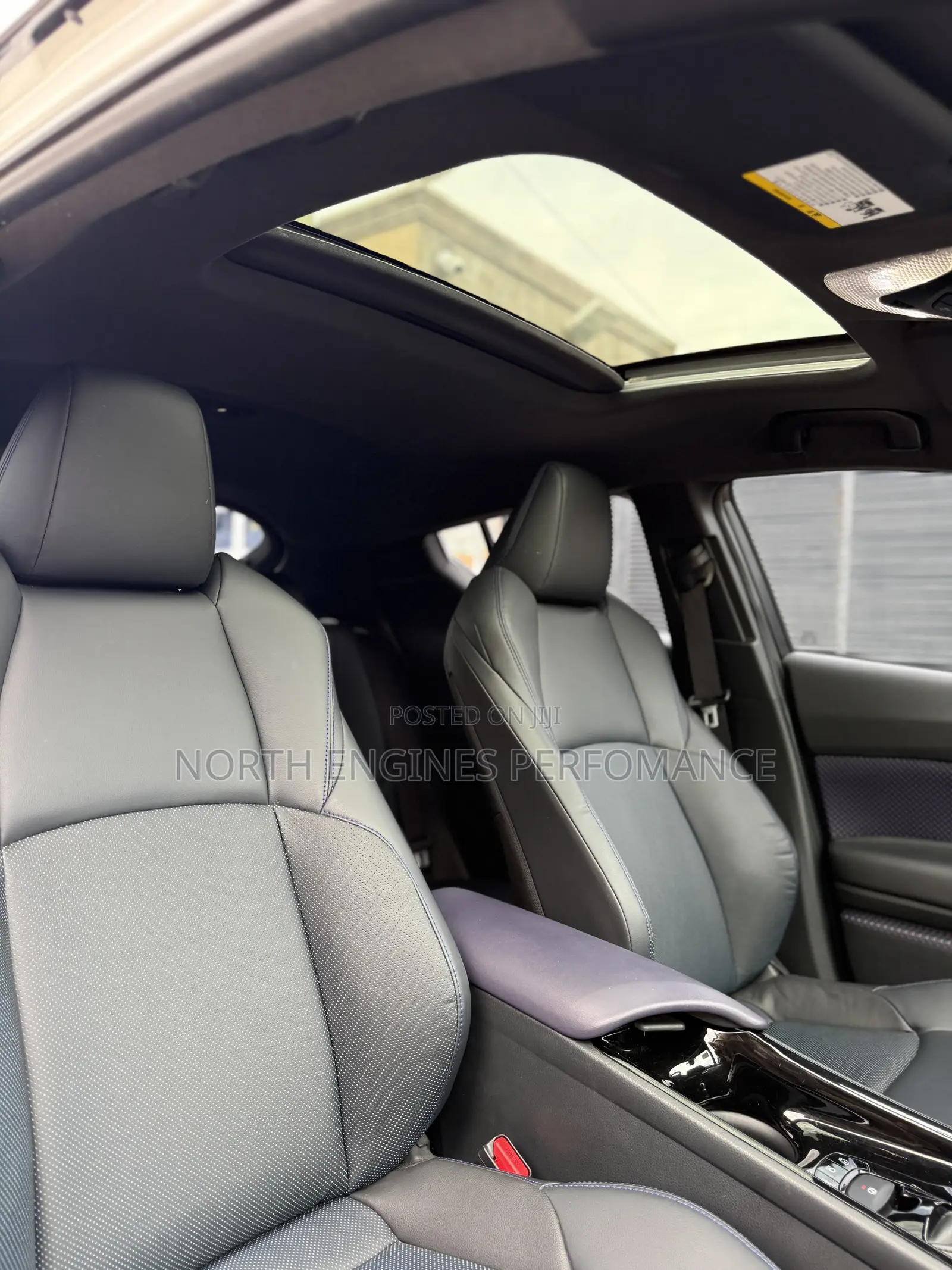 Toyota C-HR XLE 2021 White