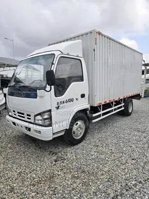 Isuzu Mini Truck