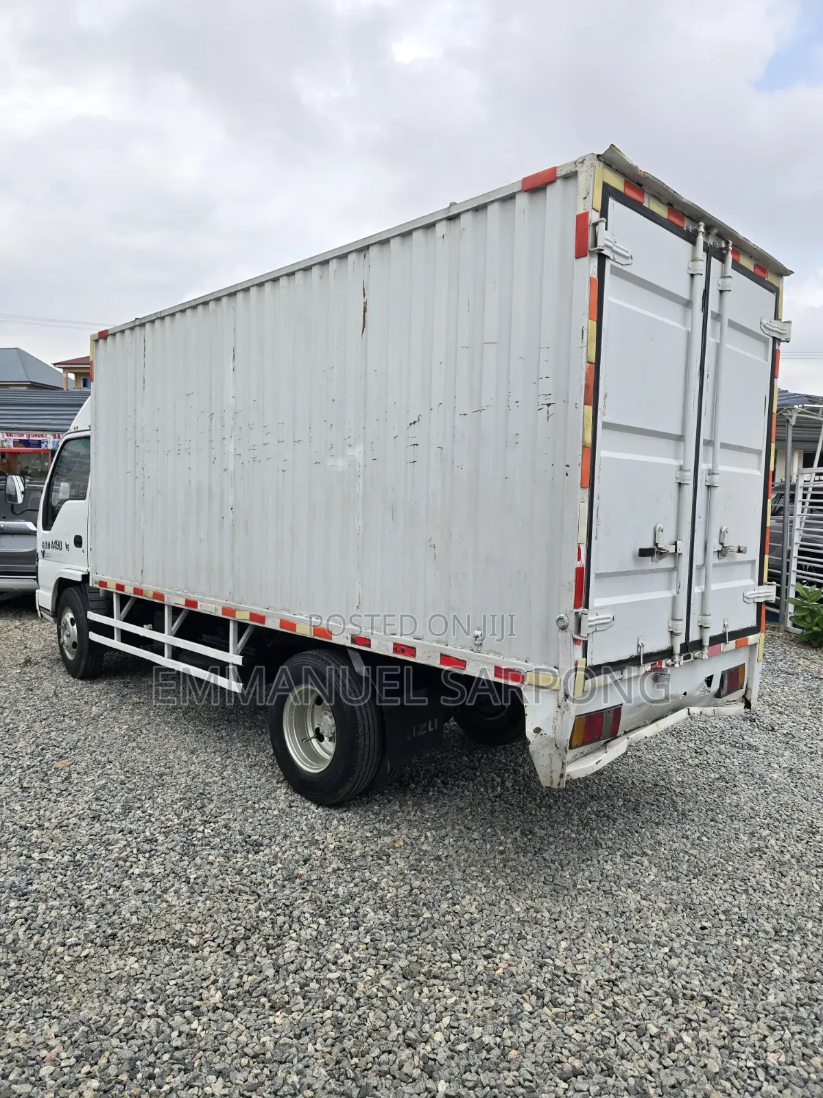 Isuzu Mini Truck