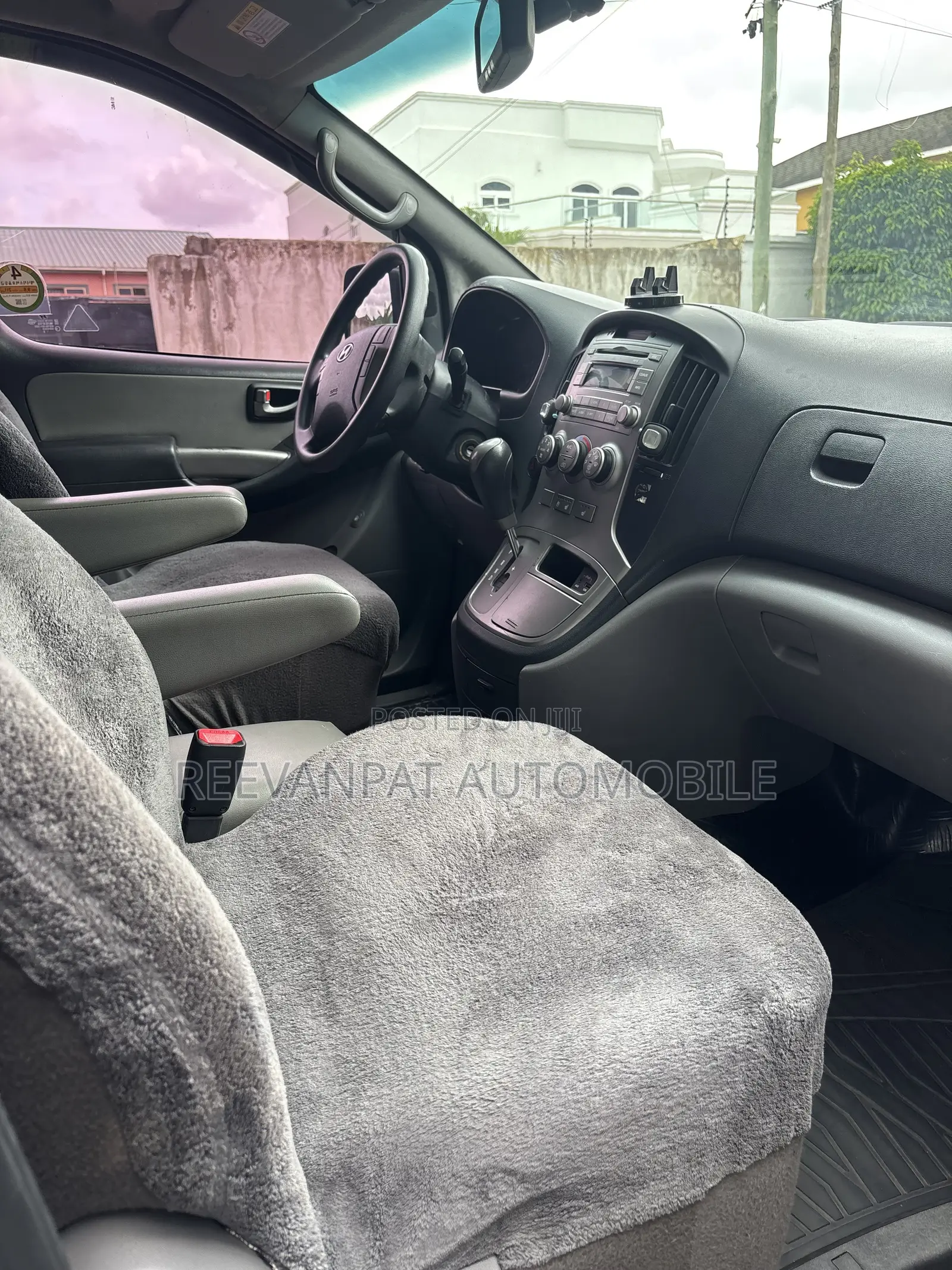 Hyundai H1 2015 Silver