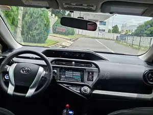 Toyota Aqua 2015 Blue
