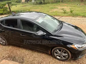 Hyundai Elantra Limited Sedan FWD (2.0L 4cyl 6A) 2017 Black