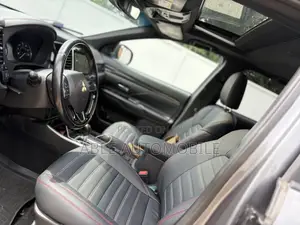 Mitsubishi Outlander 2.4 PHEV AWD 2019 Gray