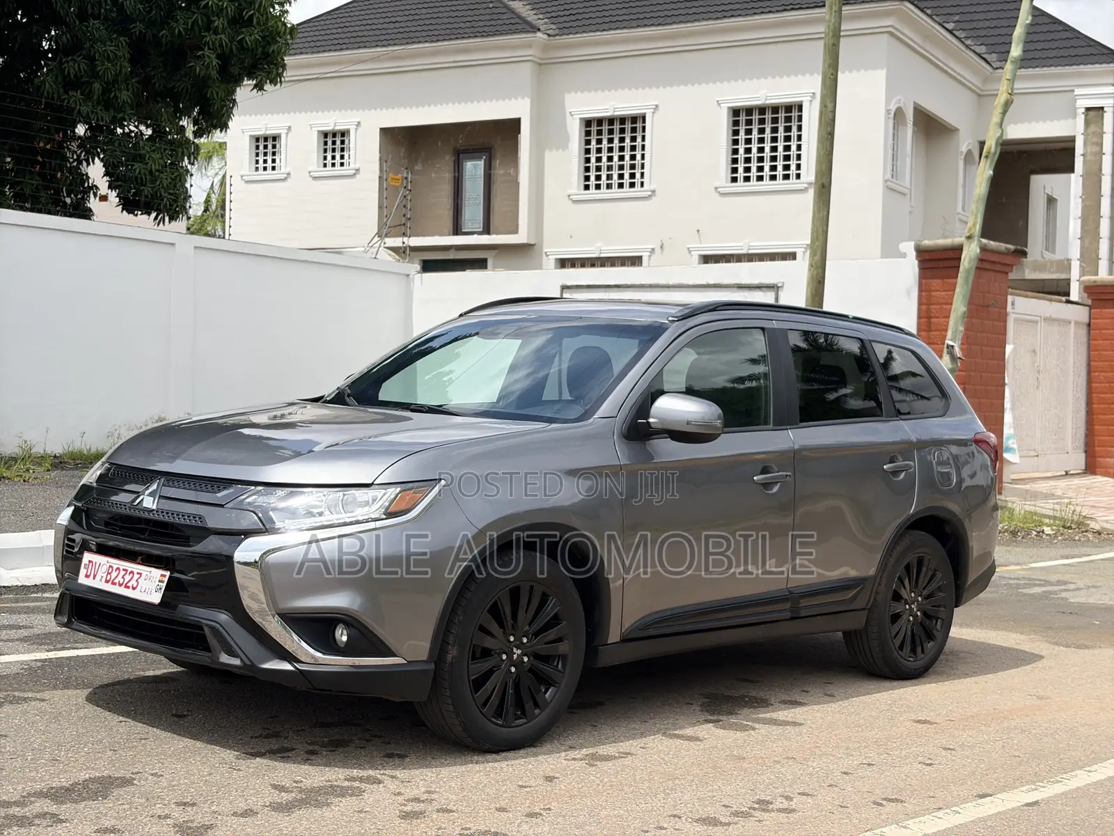 Mitsubishi Outlander 2.4 PHEV AWD 2019 Gray