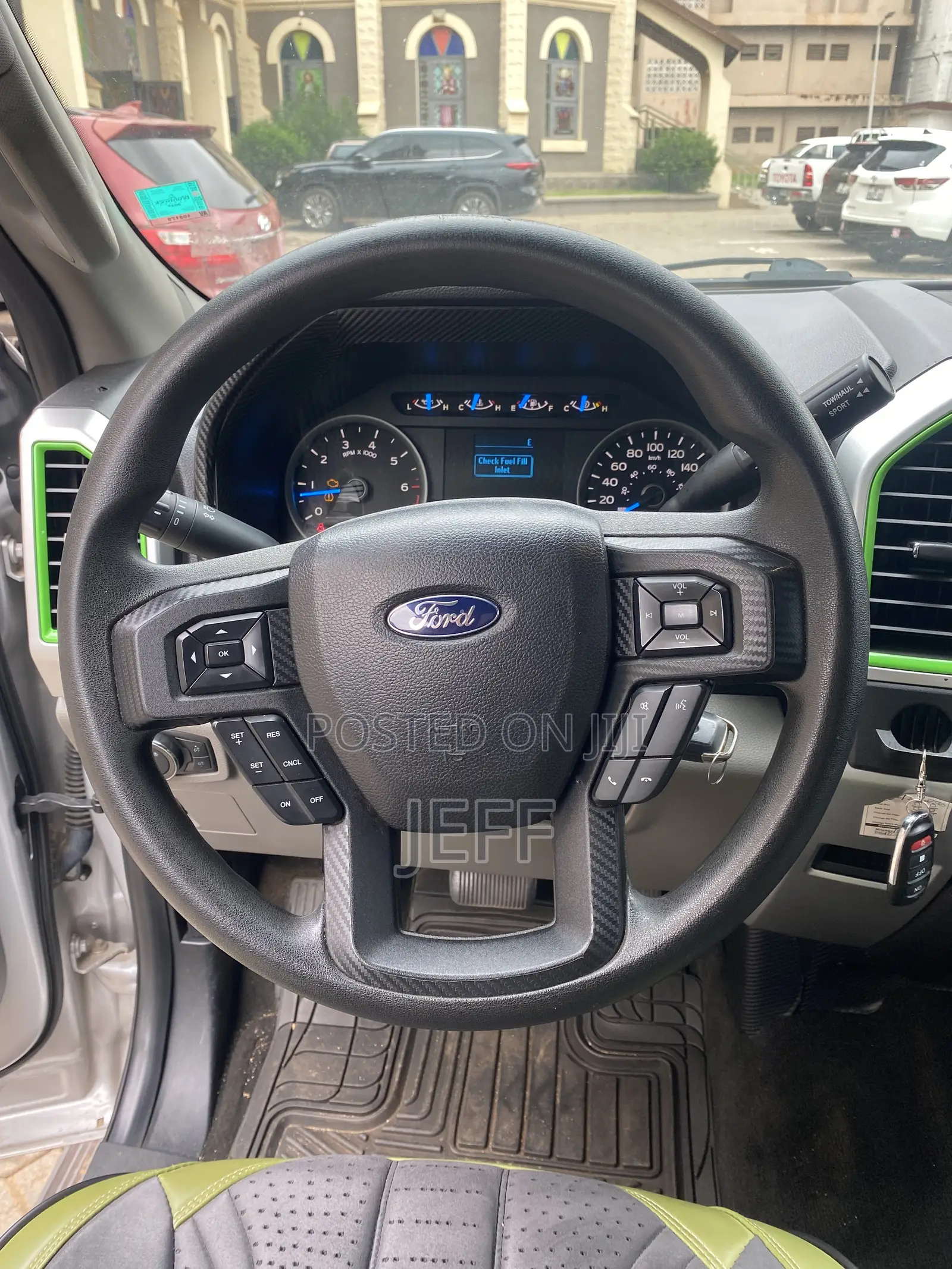 Ford F-150 XLT 4dr SuperCrew 6.5 ft. SB (2.7L 6cyl Turbo 6A) 2015 Gray