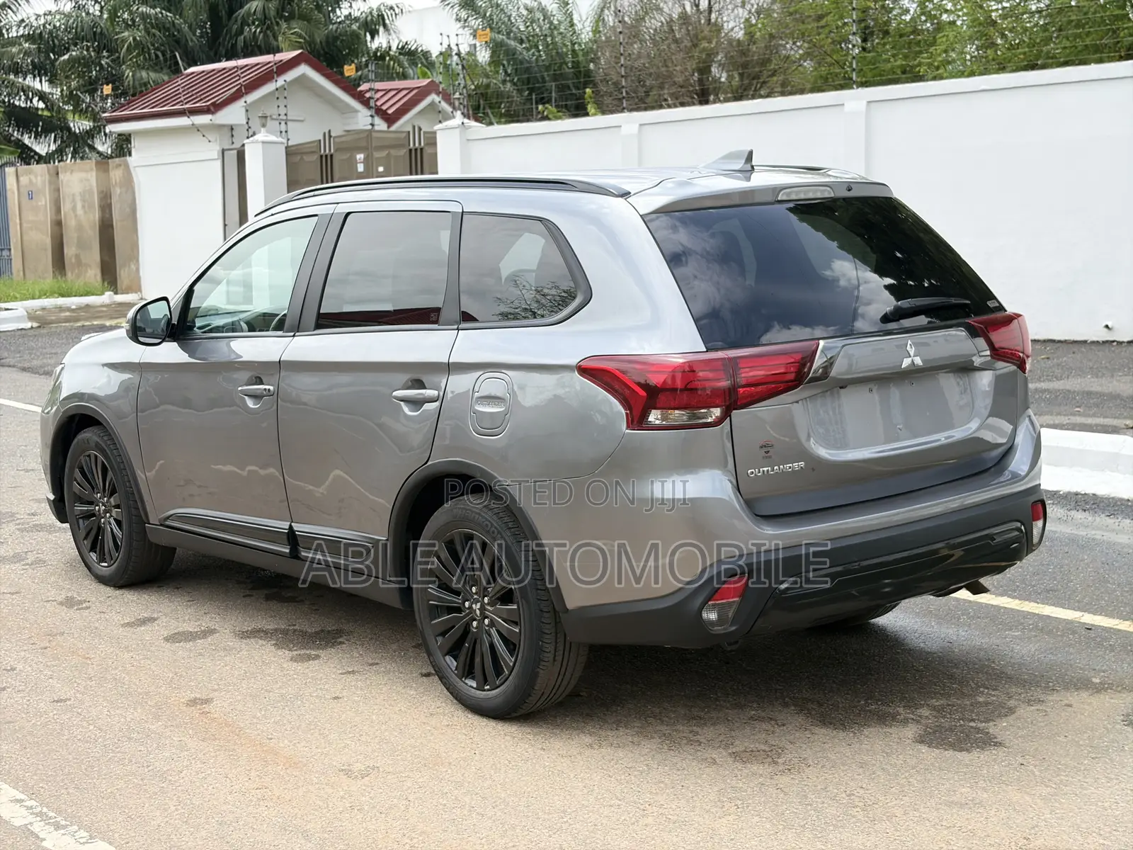 Mitsubishi Outlander 2.4 PHEV AWD 2019 Gray