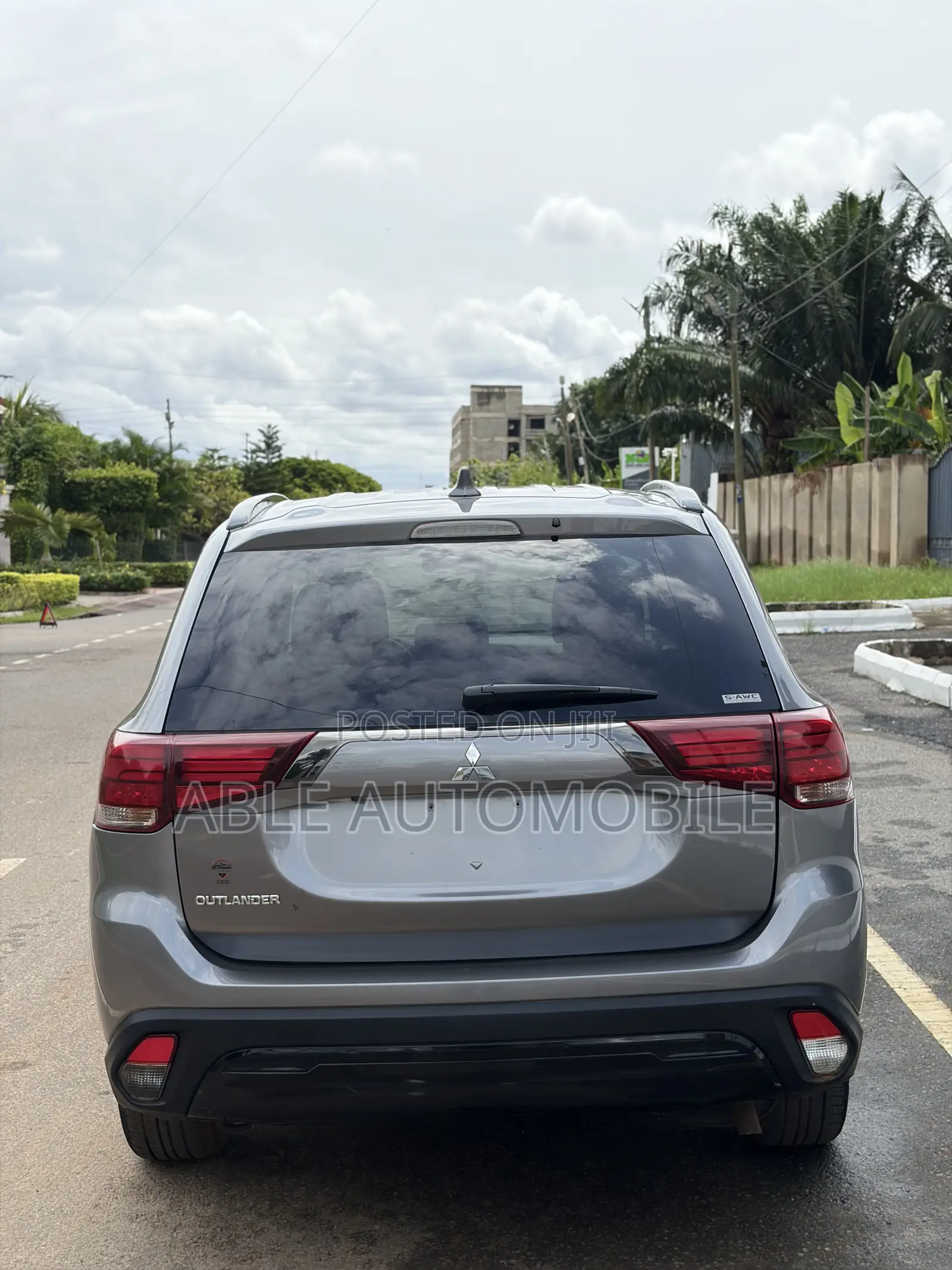 Mitsubishi Outlander 2.4 PHEV AWD 2019 Gray