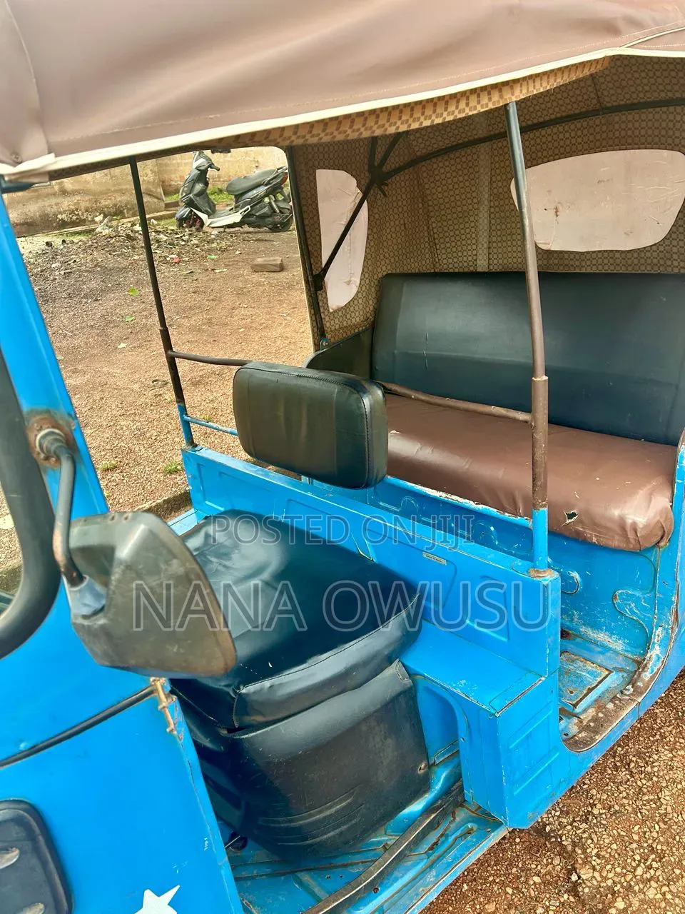 Bajaj RE 2021 Blue