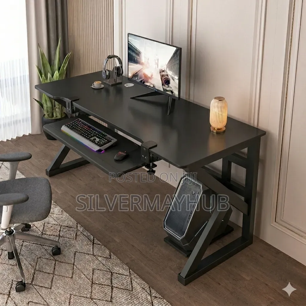 Game Desk /Office Study Des With Universal Keyboard Tray