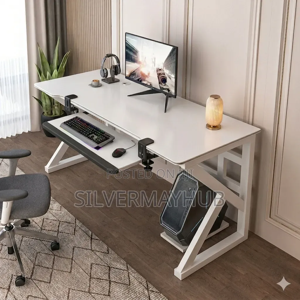 Game Desk /Office Study Des With Universal Keyboard Tray