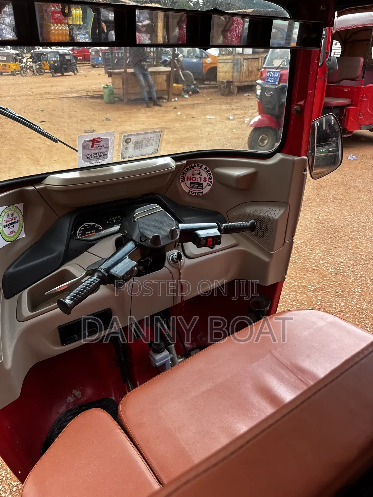 Bajaj RE 2025 Red