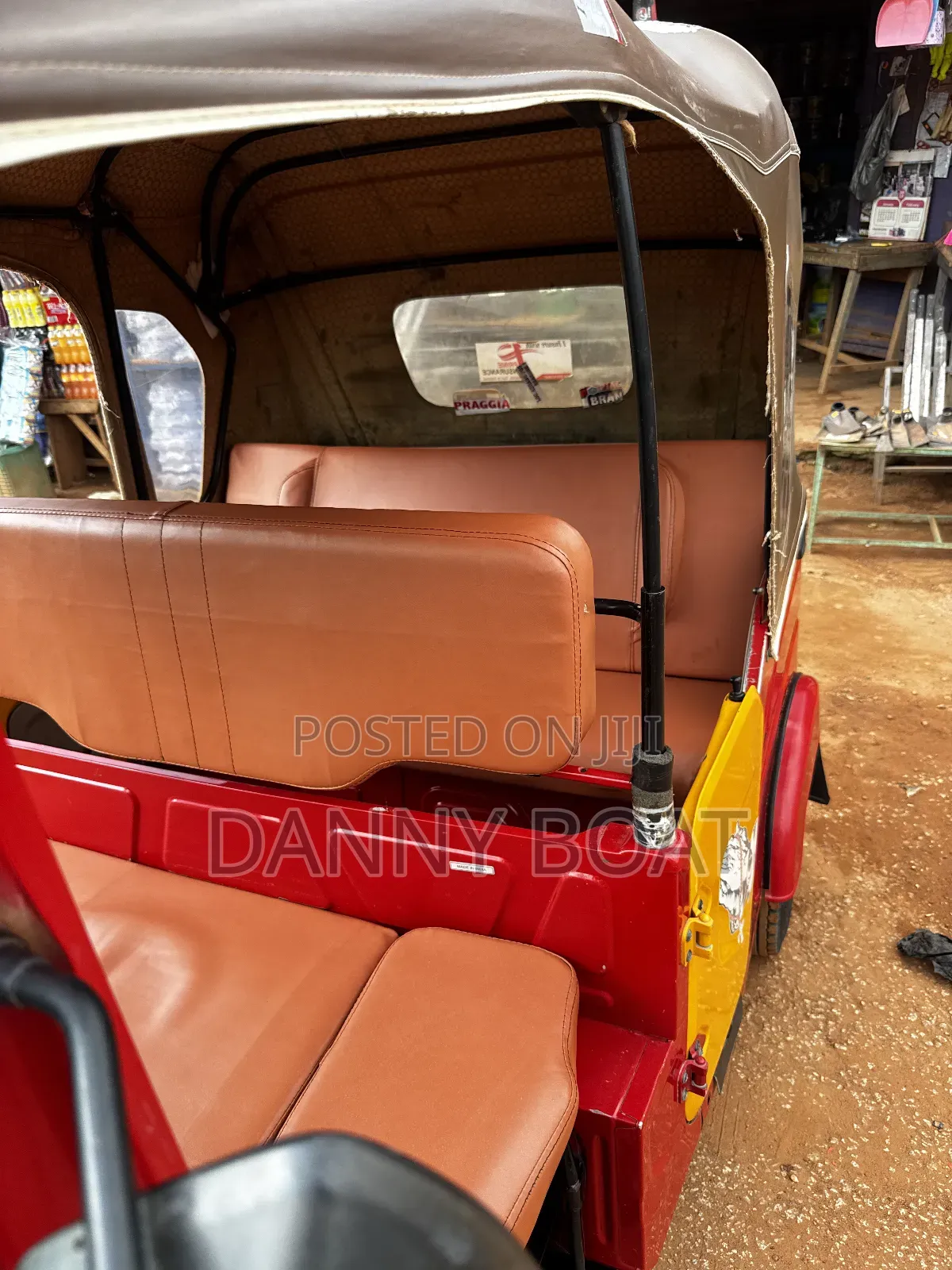 Bajaj RE 2025 Red