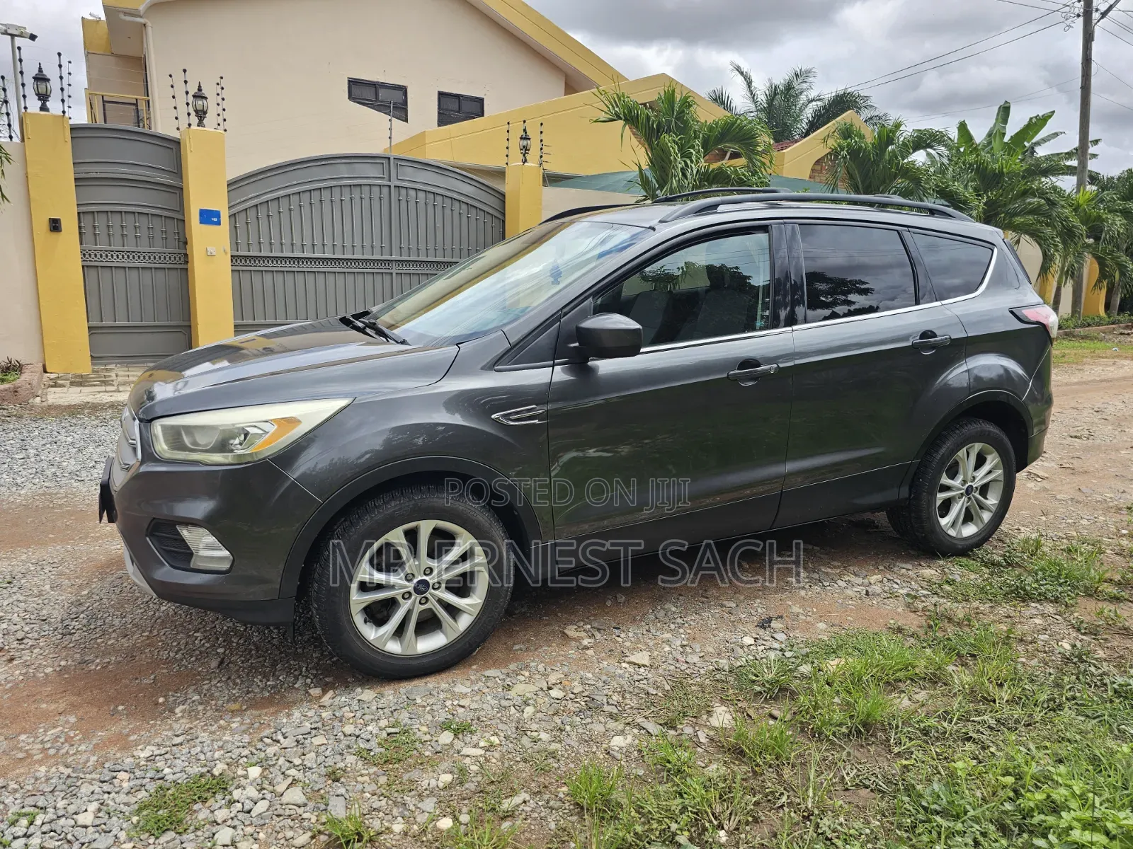 Ford Escape SE 4x4 2017 Gray