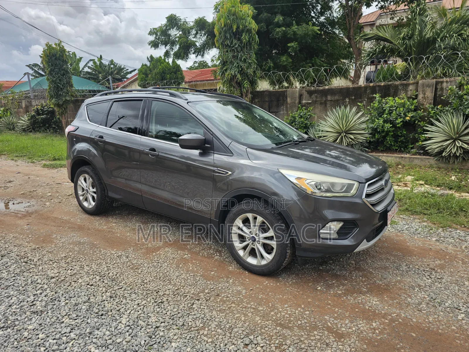 Ford Escape SE 4x4 2017 Gray
