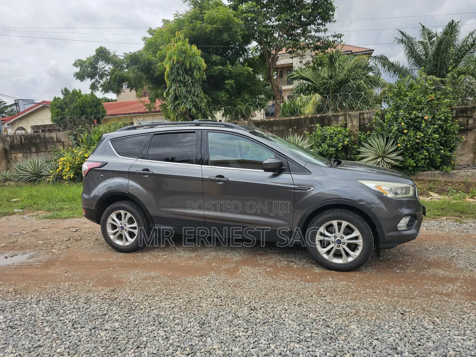 Ford Escape SE 4x4 2017 Gray