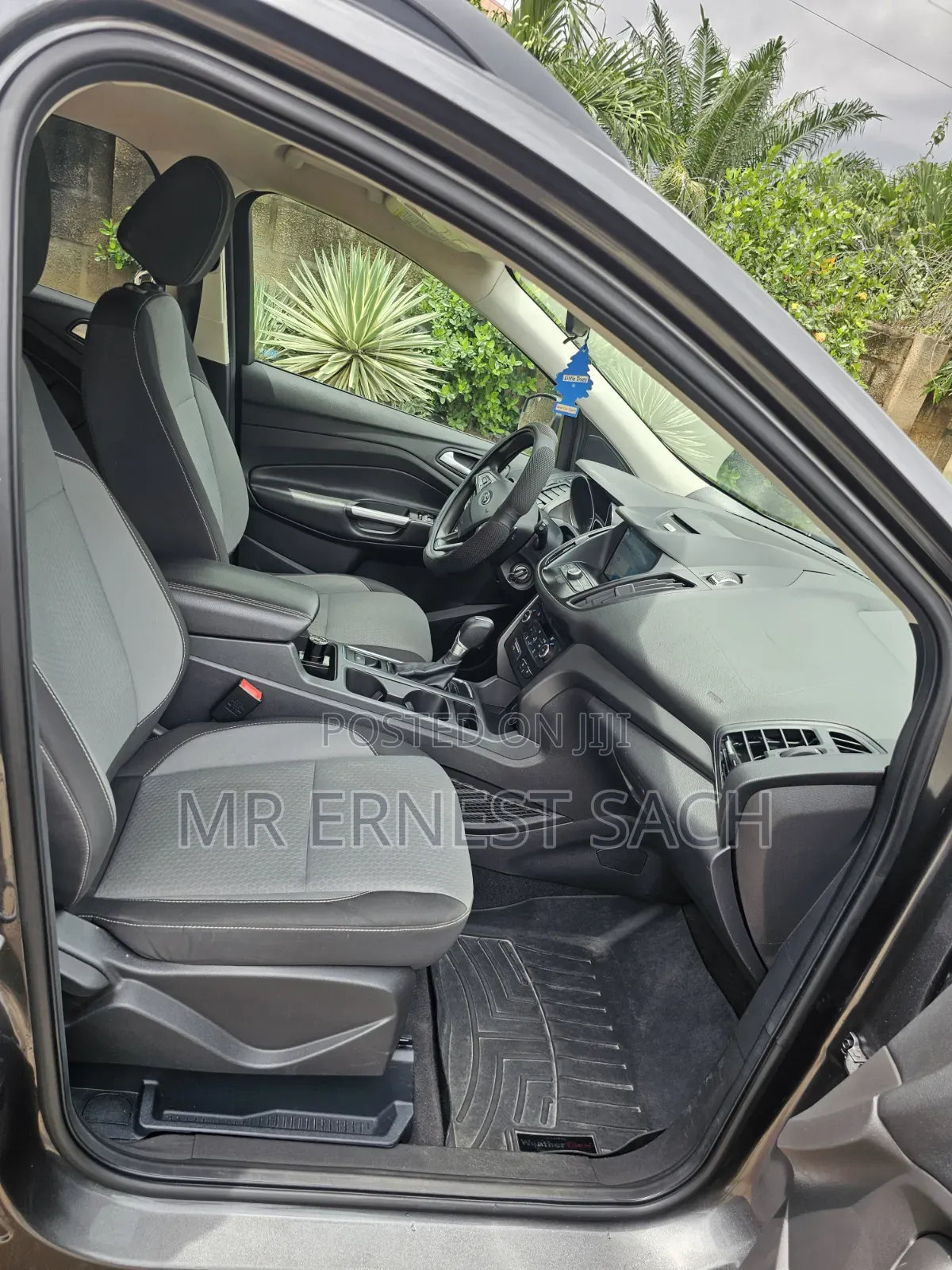 Ford Escape SE 4x4 2017 Gray