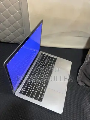 Laptop Apple MacBook Pro 2019 8GB Intel Core i5 SSD 256GB