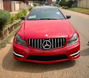 Mercedes-Benz C250 2014 Red