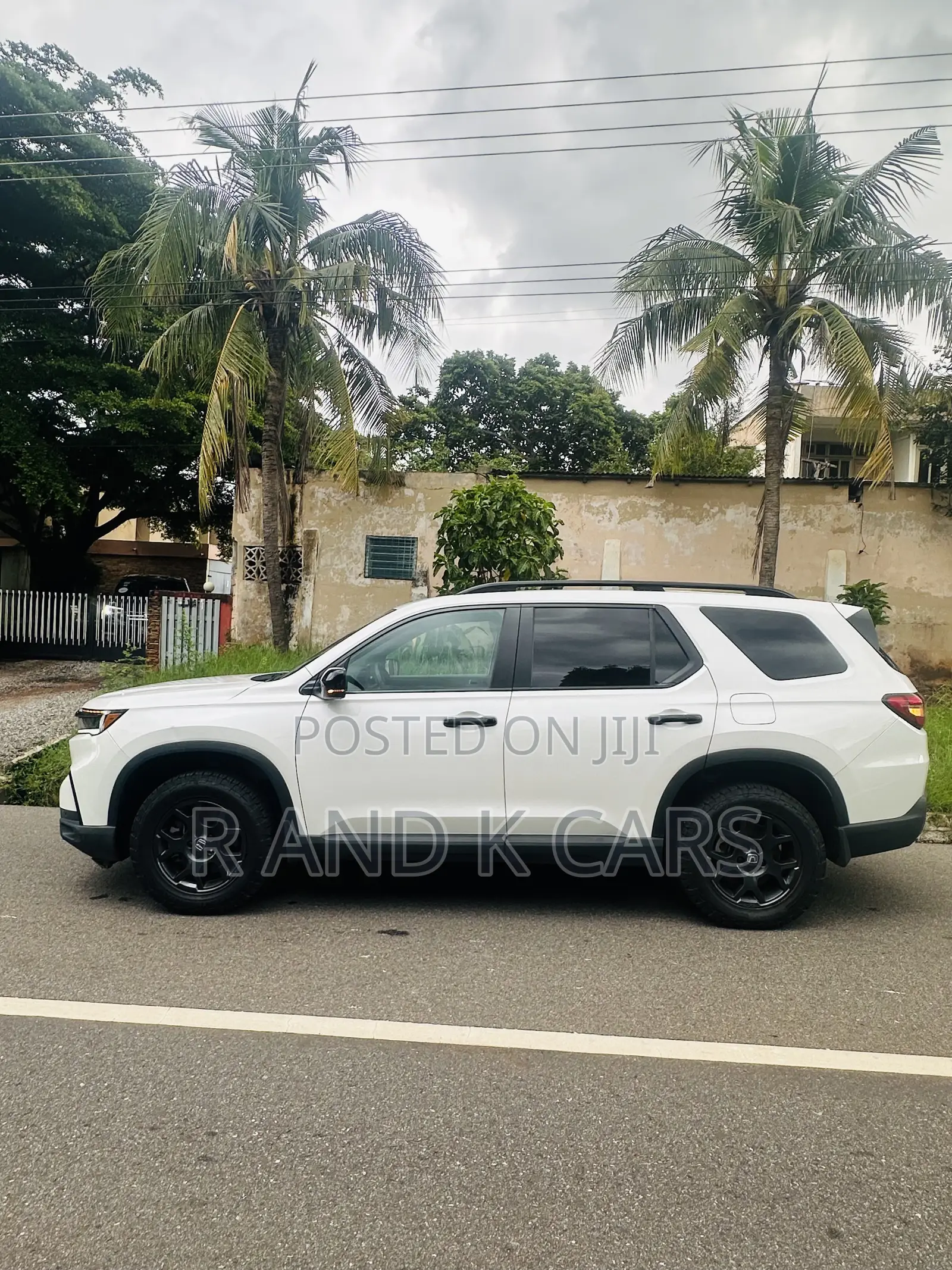 Honda Pilot Black Edition AWD 2025 White